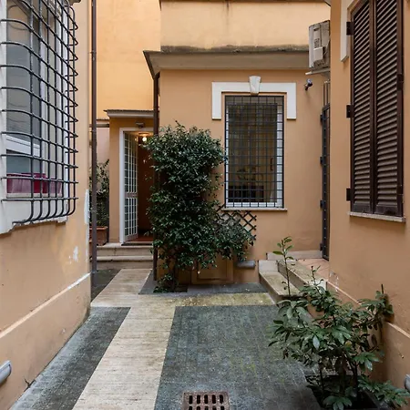 Colosseum Private Terrace شقة *
